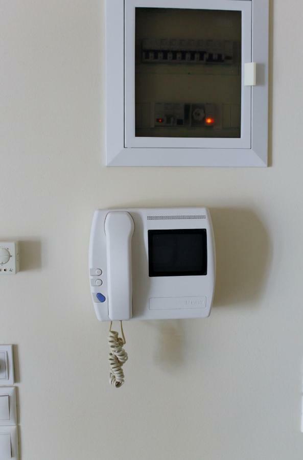 Cozy Studio Apartment In Pireus Exterior foto